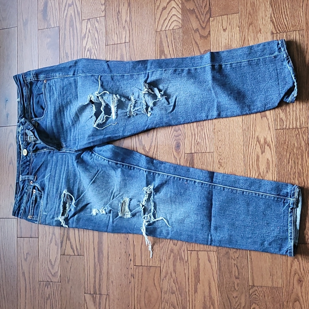American Eagle Slouchy size 8 Regular